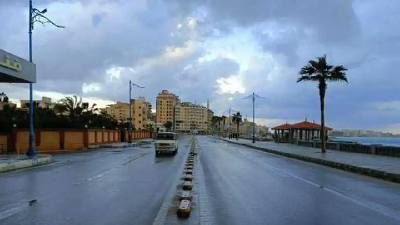 طقس الأربعاء.. الأرصاد تحذر من 4 ظواهر جوية تضرب المحافظات خلال ساعات